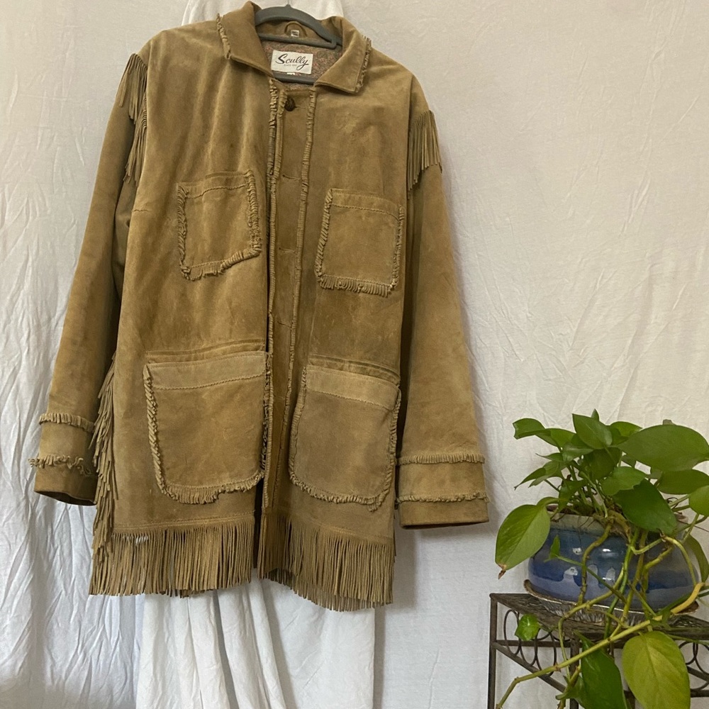GORGEOUS VINTAGE FRINGED LEATHER JACKET